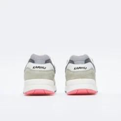 Karhu - Legacy 96 (Abbey Stone/Sleet) -Mode Vêtement Magasin Karhu Legacy 96 Abbey Stone Sleet 4
