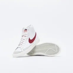 Nike - Blazer Mid 77' Vintage (White/Dark Beetroot) -Mode Vêtement Magasin Nike Blazer Mid 77 Vintage White Dark Beetroot 3