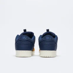Nike SB - Dunk Low Pro Premium (Midnight Navy/Desert Orchre) -Mode Vêtement Magasin Nike SB Dunk Low Pro Premium Midnight Navy Desert Orchre 5