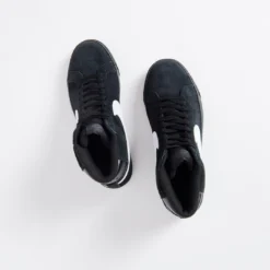 Nike SB Zoom Blazer Mid (Black/White/Black) 864349-007 13 Nike SB Zoom Blazer Mid (Black/White/Black) 864349-007 -Mode Vêtement Magasin Nike SB Zoom Blazer Mid Black White Black 864349 007 7