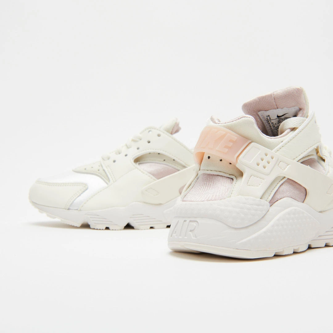 Nike Wmns Air Huarache Premium 5 Nike Wmns Air Huarache Premium – Image 5