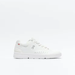 On - The Roger Advantage Men (All White)