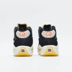 Reebok - Question Pump (Core Black/Classic White/Chalk) -Mode Vêtement Magasin Reebok Question Pump Core Black Classic White Chalk 4